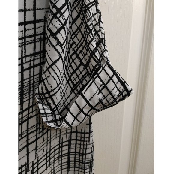 PAPAYA LOOSE VNECK BLOUSE (US 8) - Picture 4 of 4